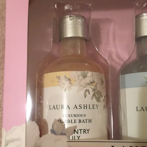 Laura Ashley Scented Bubble Bath Collection NWT - Picture 3 of 10